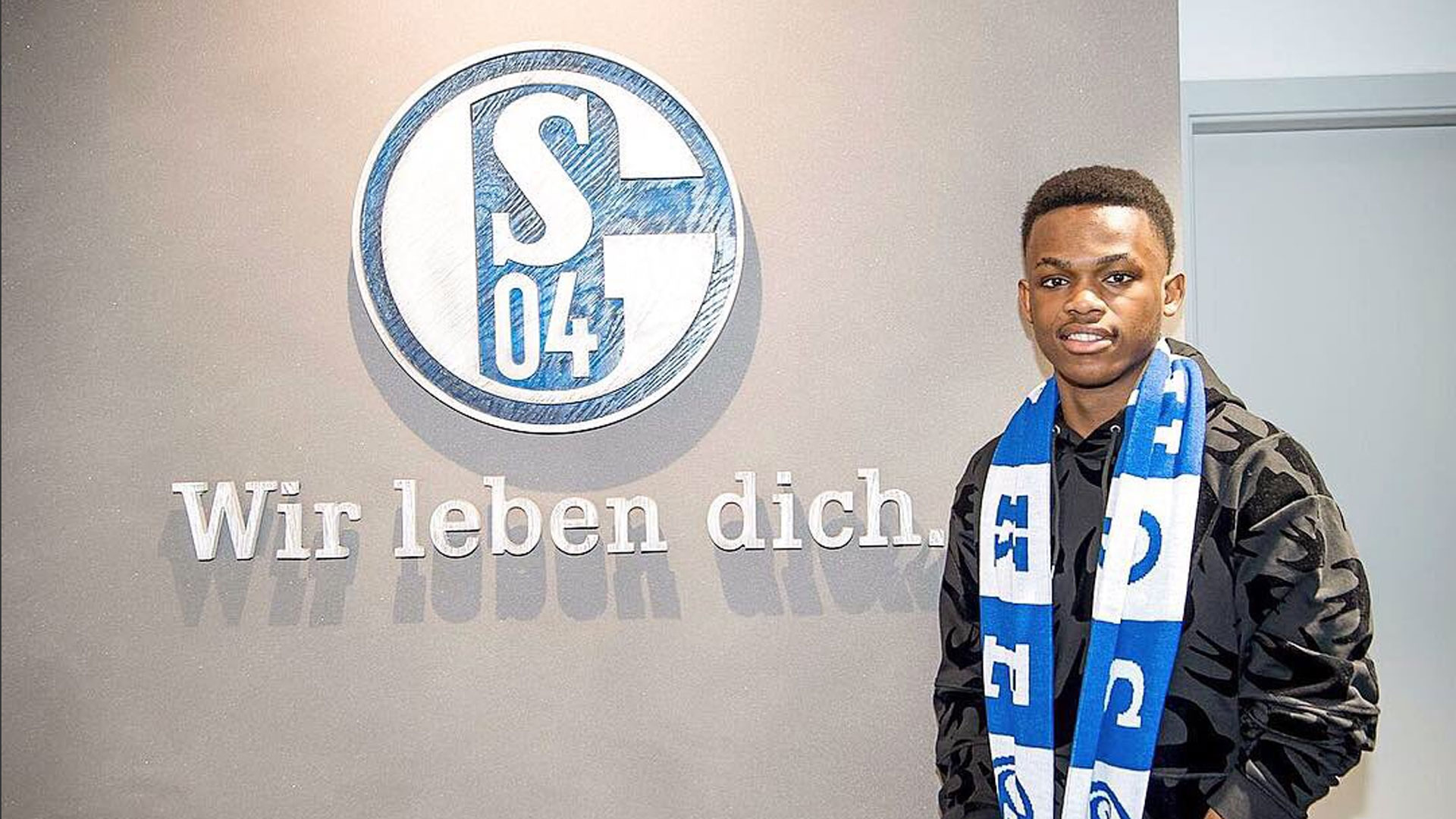 推动泳池经 推动泳池经